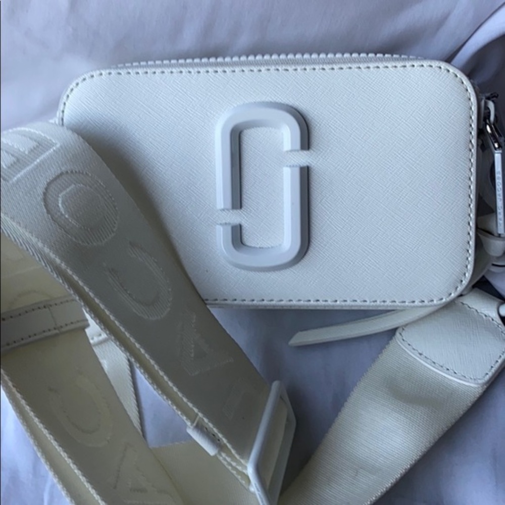 Marc Jacobs Snapshot white